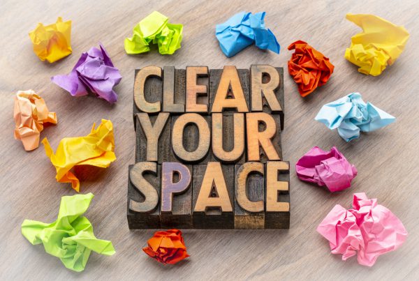 Casey's eTip: Clear Some of the Clutter in Your Work Space